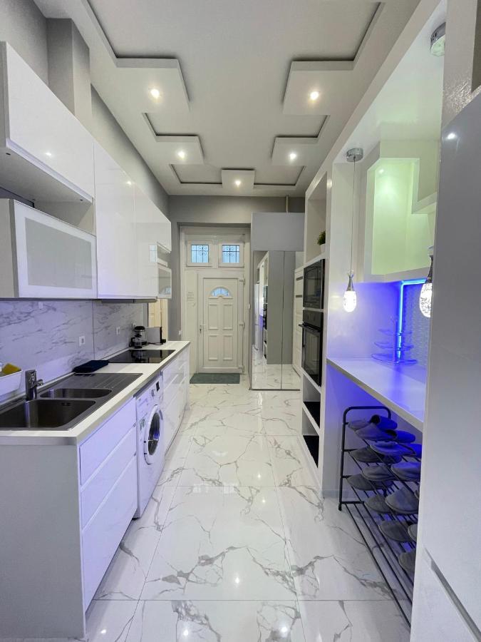 Apartment Deluxe Sapphire Residency - 4 Bedrooms Budapest